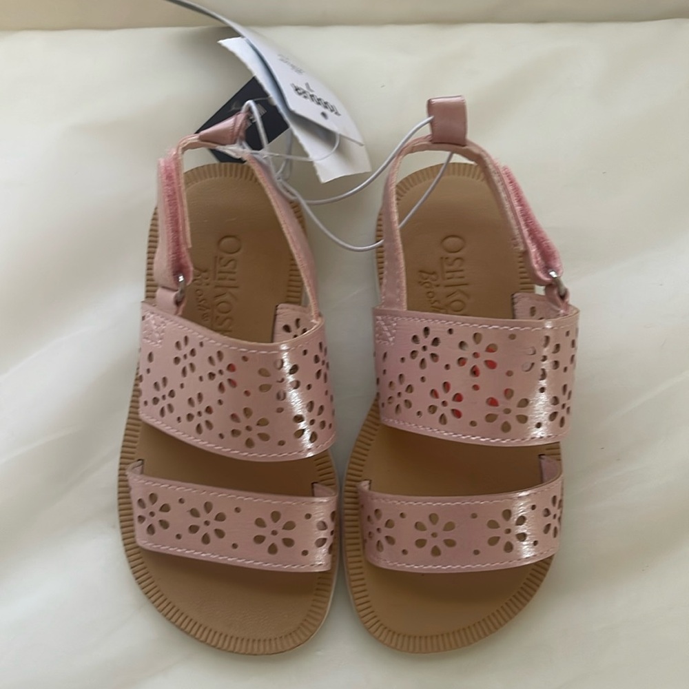 Light pink toddler girl sandals